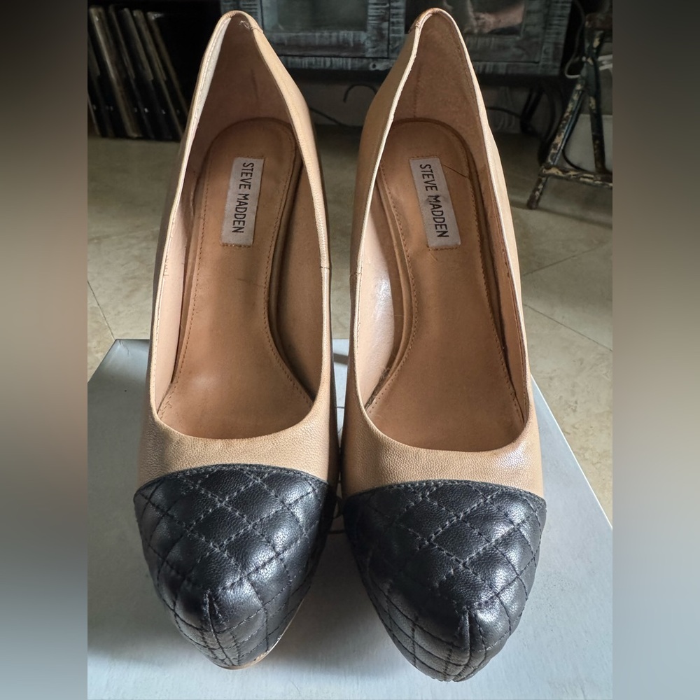 Steve Madden Women's Tan and Black Pumps